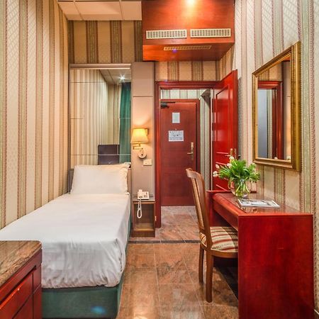Castro Pretorio Easy Rooms Róma Kültér fotó