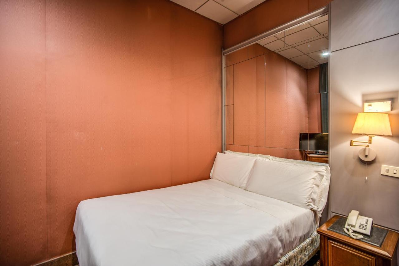 Castro Pretorio Easy Rooms Róma Kültér fotó